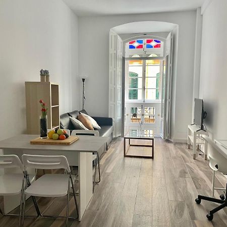 Cool Home Malaga City Center ภายนอก รูปภาพ