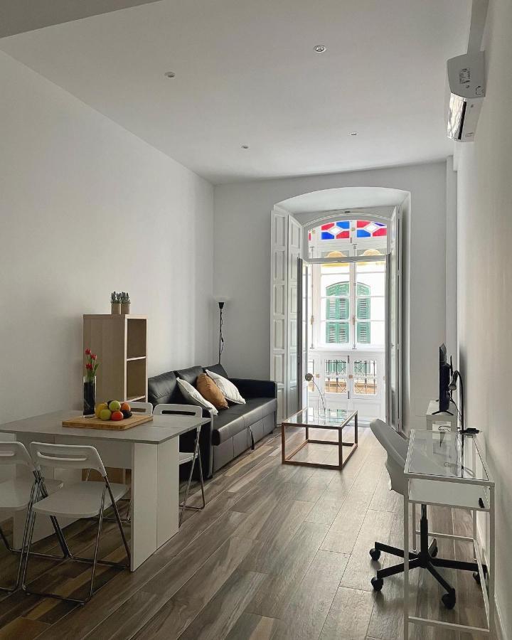 Cool Home Malaga City Center ภายนอก รูปภาพ
